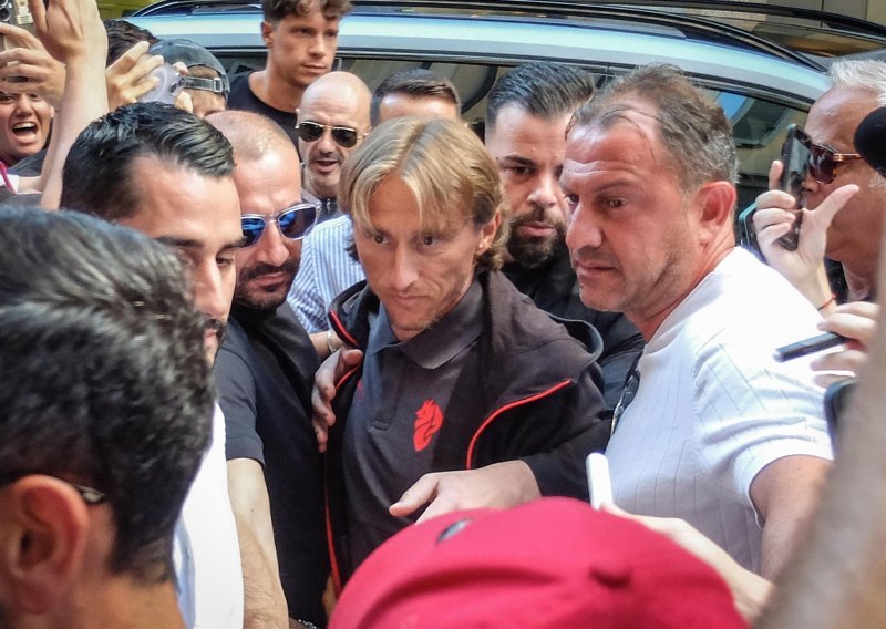 Englezi nude senzaciju i otkrivaju gdje bi Modrić mogao okončati karijeru