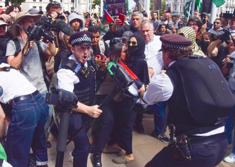 Britanska policija uhitila preko 365 ljudi na prosvjedu zbog zabrane Palestine Actiona