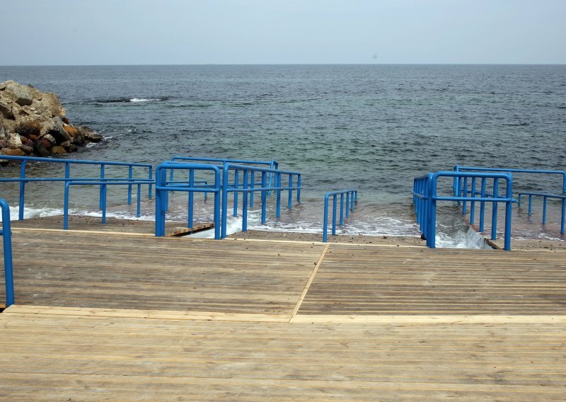 Troje ljudi poginulo na plažama u regiji Odese zbog eksplozivnih naprava