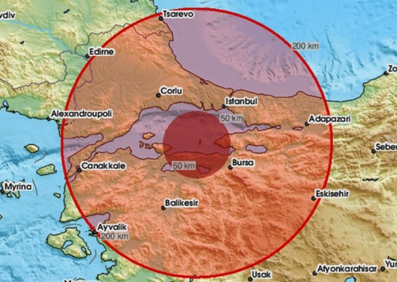 Nakon potresa magnitude 6,1 po Richteru Tursku pogodilo više od 200 naknadnih