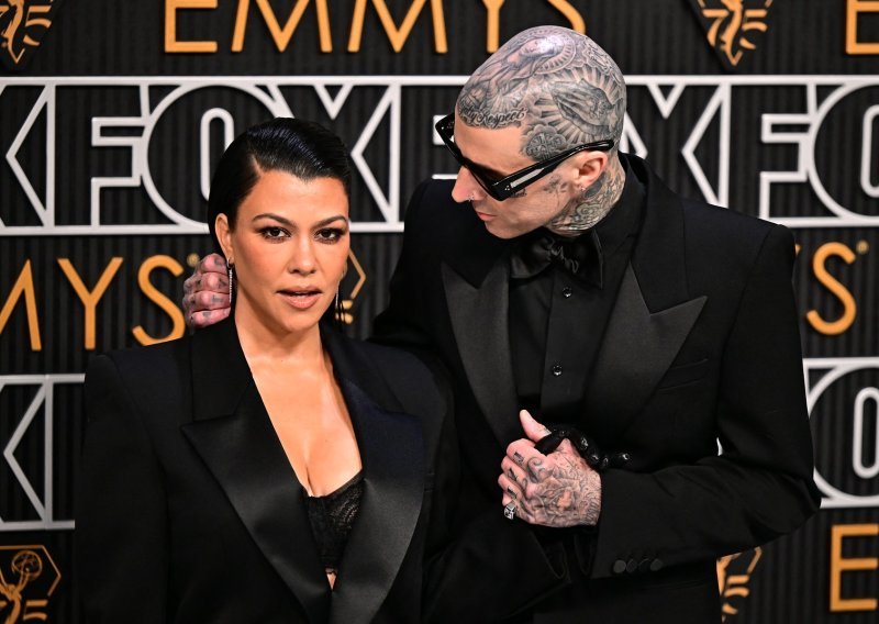 Roditeljska greška ili neoprez? Kourtney Kardashian zbog ovoga se našla na meti kritika