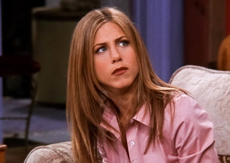 Jennifer Aniston još uvijek žali što je pokleknula pred groznim trendovima iz devedesetih