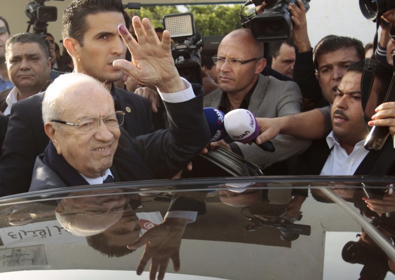 Essebsi vodi na predsjedničkim izborima u Tunisu