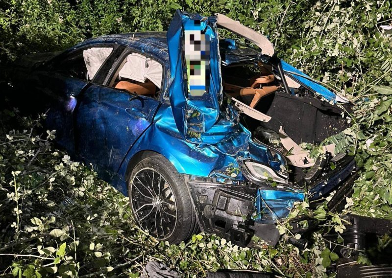Teška nesreća na Krku: Slovenac sletio u provaliju, ozlijeđeno pet osoba
