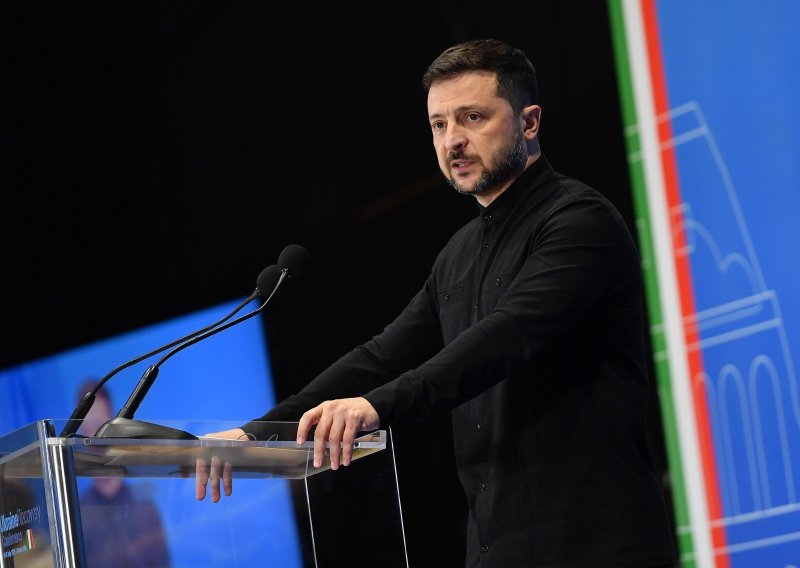 Zelenski ukida ograničenja putovanja za muškarce od 18 do 21 godine