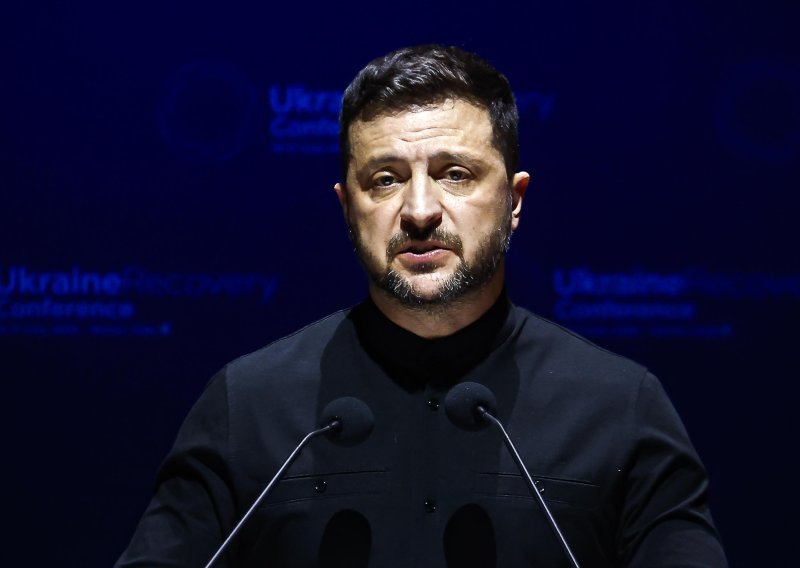 Zelenski o susretu na Aljasci: Ne mogu donositi nikakve odluke o Ukrajini bez nas
