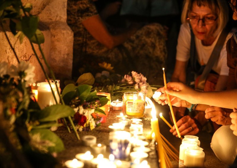 Ovako je Beograd odao počast glazbenoj dinastiji: Okupljanje za Gabi Novak, Matiju i Arsena