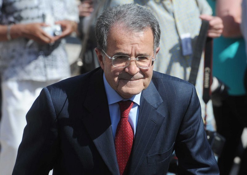 Prodi: Propast eura bila bi smrt Europske unije!
