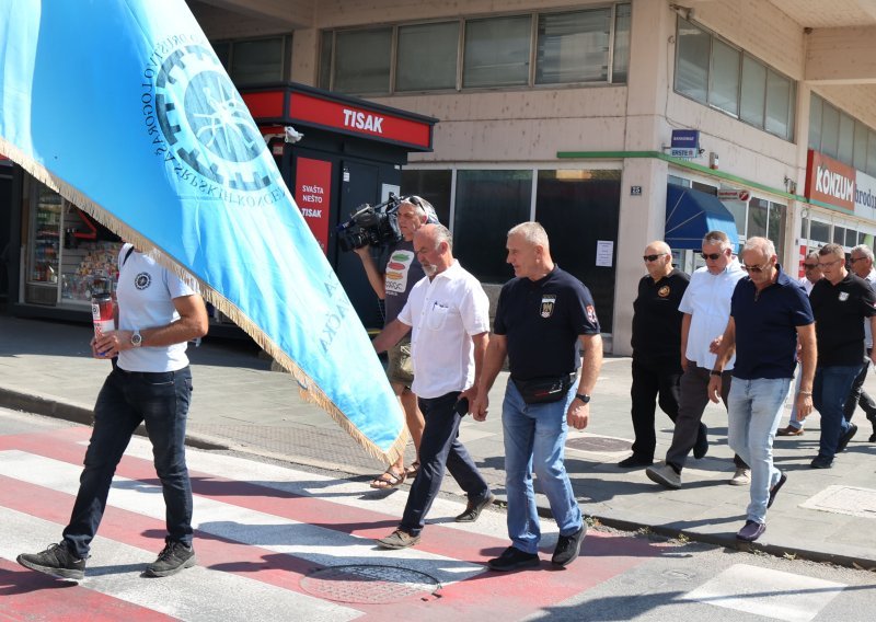 Turudić: 'Mi nismo fašisti, s tim pozdravom smo se borili u Domovinskom ratu'