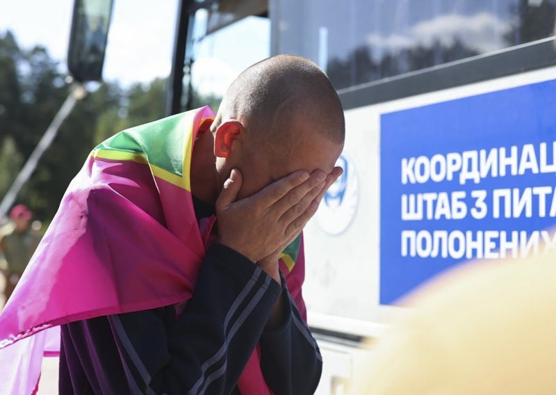 Rusi na slobodu pustili Ukrajinca kojeg su zarobili prije više od 4000 dana