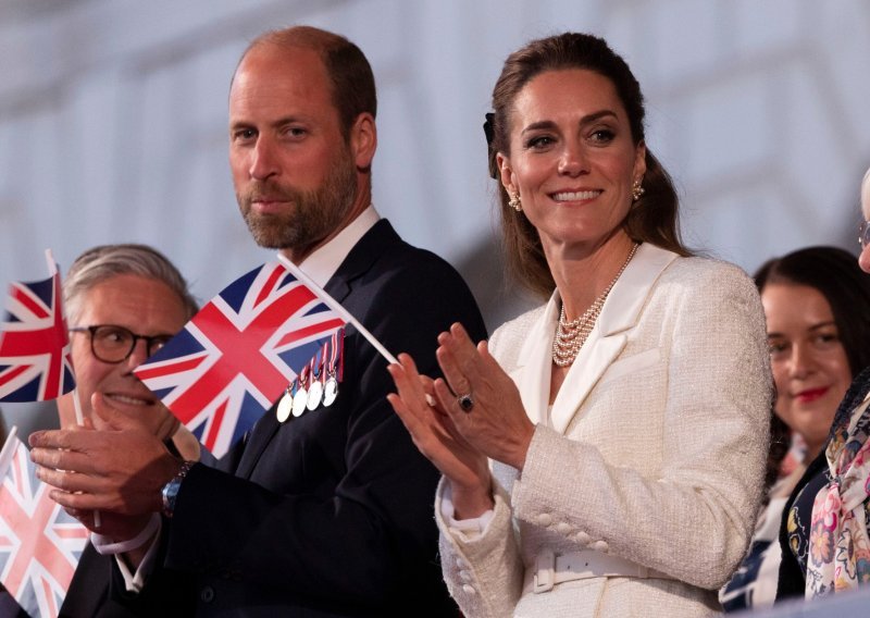 Na društvenim mrežama isplivao trenutak iz prošlosti princa Williama i Kate Middleton