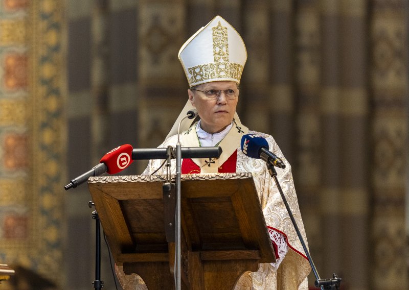 Hranić: Srce mi je uznemireno. Moćnici svijeta se poigravaju s malim narodima