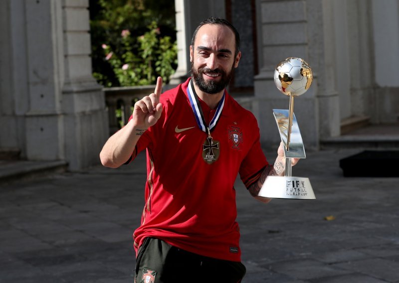 Legendarni Ricardinho završio čudesnu karijeru