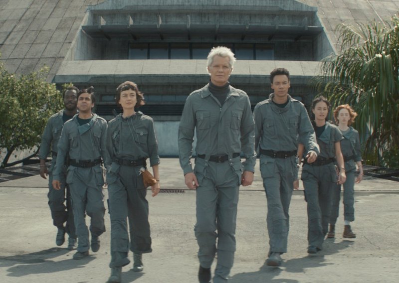 Alien: Earth – osrednja SF/horor akcija s plastičnim čudovištem