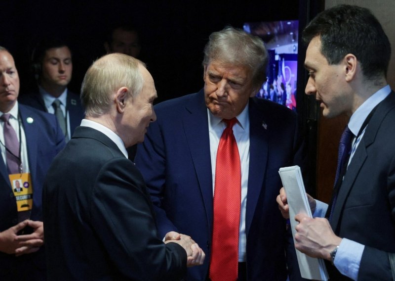 Pet sati pregovora: Što su rekli Trump, a što Putin nakon ključnog sastanka na Aljasci?