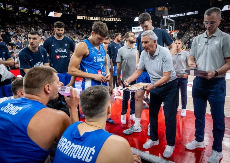 Ljutiti Jokić na klupi izgrdio suigrača iz reprezentacije; evo što je uslijedilo
