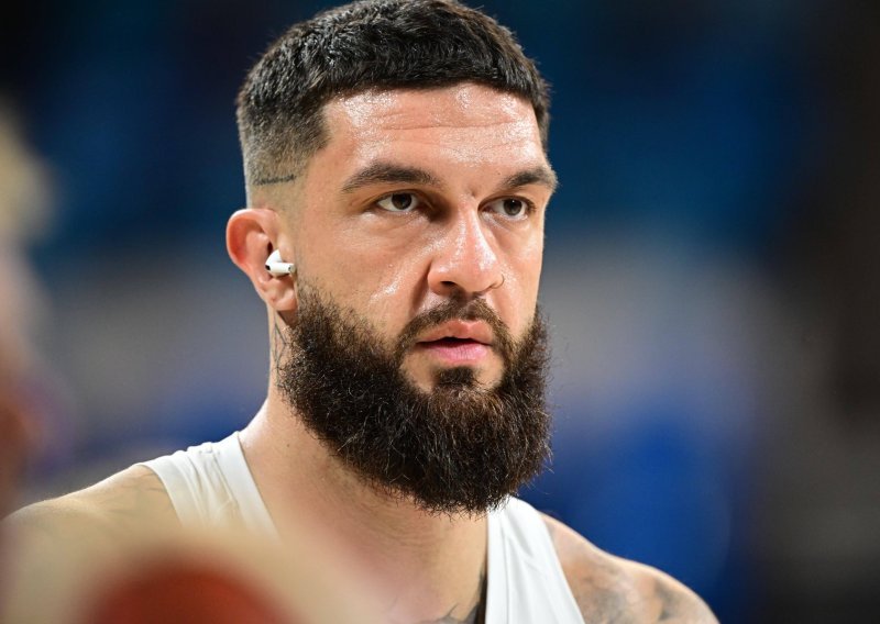 Olimpijski doprvak u rasulu pred sam početak Eurobasketa; otpala još jedna zvijezda