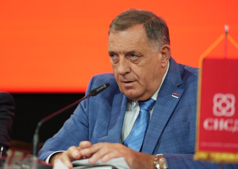 Dodiku se oduzima diplomatska putovnica: Mora je vratiti u roku od 15 dana
