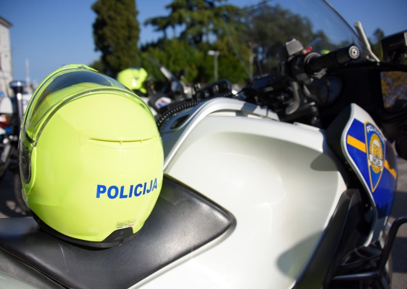 Policija u Labinu sankcionirala vozače enduro motocikala, sve su stranci