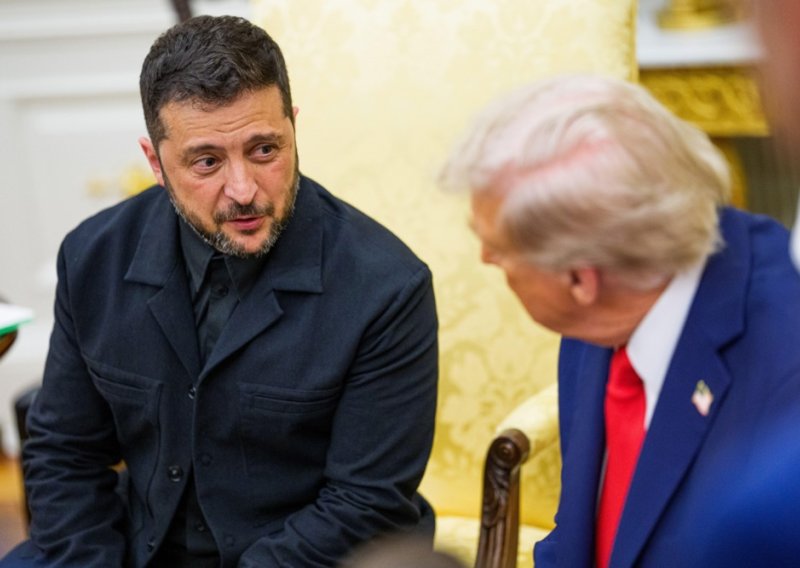 Zelenski i ovaj put bez odijela, ali ipak je pobrao sve pohvale: Nosio je posebnu vojnu jaknu