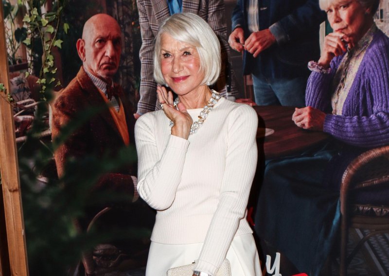Nakon proslave 80. rođendana: Helen Mirren zablistala u bijelom od glave do pete