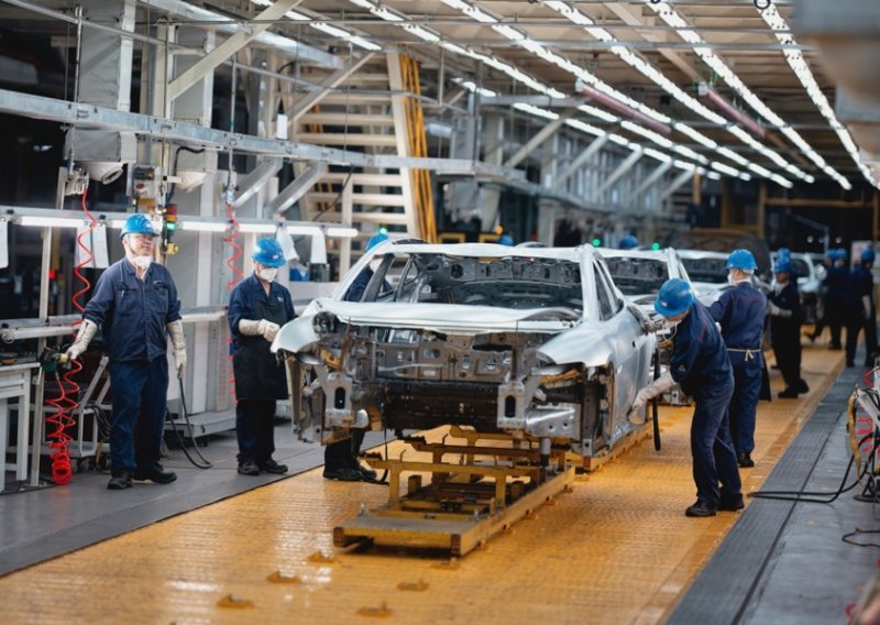 Njemačka traži od SAD-a snižavanje automobilskih carina, odluka na čekanju