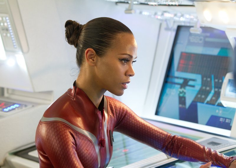 Zoe Saldana kao časnica Uhura