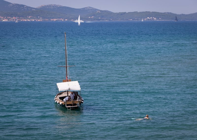 More na plaži u Pločama onečišćeno fekalijama: Escherichija coli prelazi granične vrijednosti