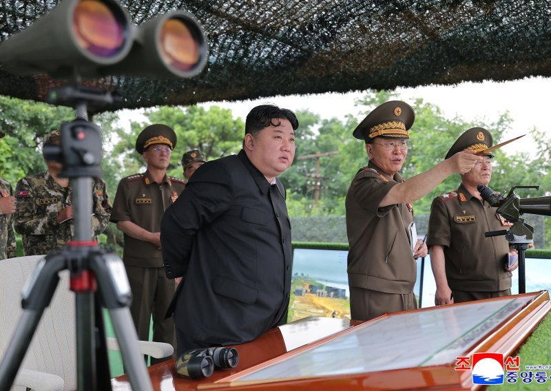 Otkrivena tajna vojna baza u Sjevernoj Koreji