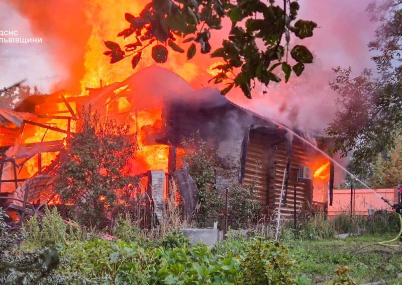 Žestoki ruski napad na zapadu Ukrajine. Pogođena američka tvornica, Poljska digla vojne avione