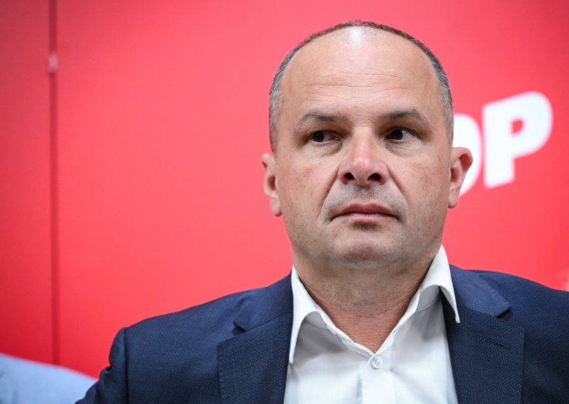 Hajdaš Dončić: 'Pokrećemo peticiju. Bit ćemo branik od vučićizacije Hrvatske'