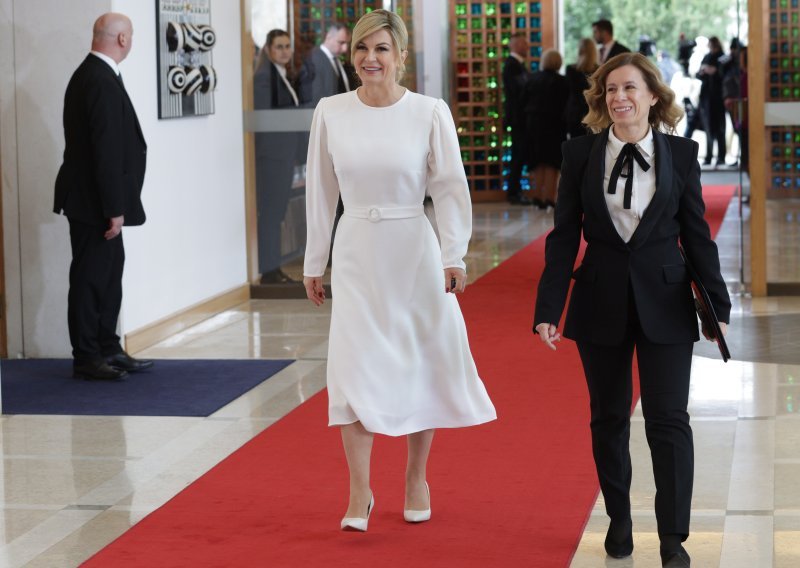 Kolinda Grabar-Kitarović pokazala vitku figuru: Fantastična haljina stoji joj kao salivena