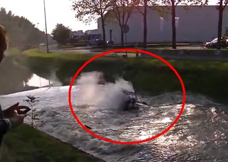 Nakon strahovitog sudara Porscheom odletio u rijeku!