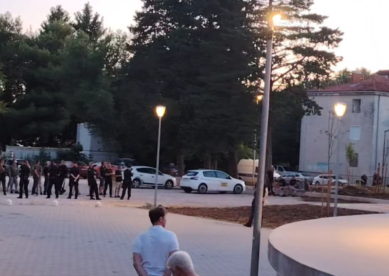 Zbog branitelja prekinut festival u Benkovcu: 'Vikali su ZDS, policija nije napravila ništa!'