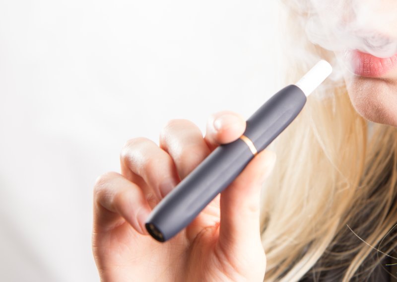 E-cigarete nisu bezazlene: Liječnici upozoravaju na skokove tlaka i kardiovaskularni rizik