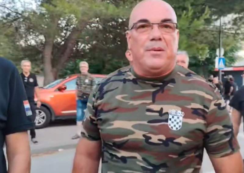 Petorici prosvjednika iz Benkovca zabranjeno približavanje novinarki Vrsaljko