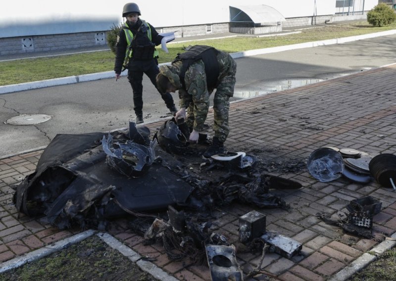 Rusija: Noćas smo uništili 21 ukrajinski dron, dva od njih su letjela prema Moskvi