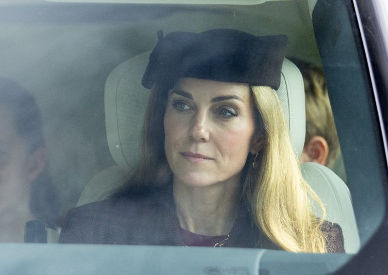 Kate Middleton oduševila elegancijom: Od boje do kroja, ovaj komad je jesenski hit