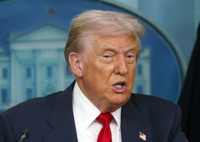 Trump zaprijetio zemljama koje imaju digitalni porez: Nametnut ću vam dodatne carine
