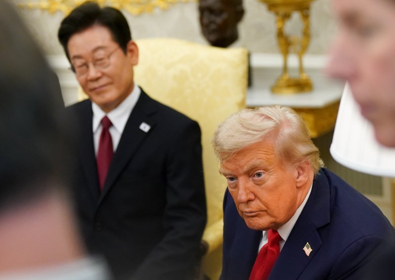 Trump se zaželio novog susreta: 'Nadam se da ću se sastati s Kim Jong Unom ove godine'