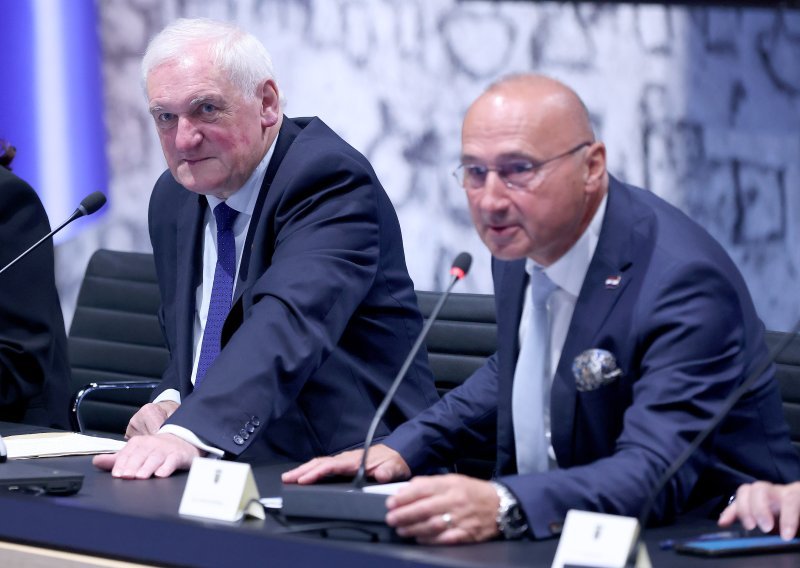 Bivši irski premijer: 'Pravi mir i pomirba mogu se ostvariti kad obje strane prihvate kompromis'
