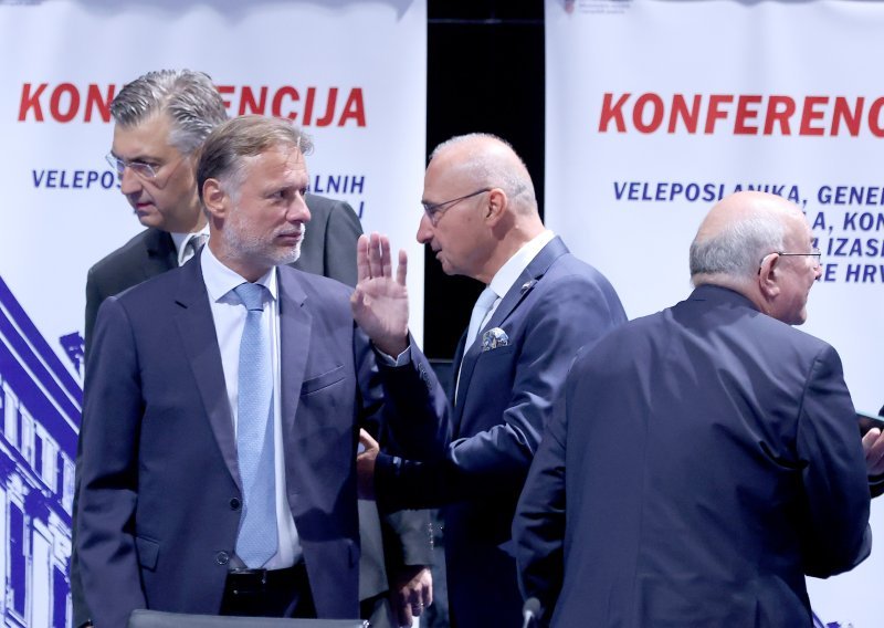 Jandroković s hrvatskim diplomatima: Znamo se prilagoditi izazovnim vremenima