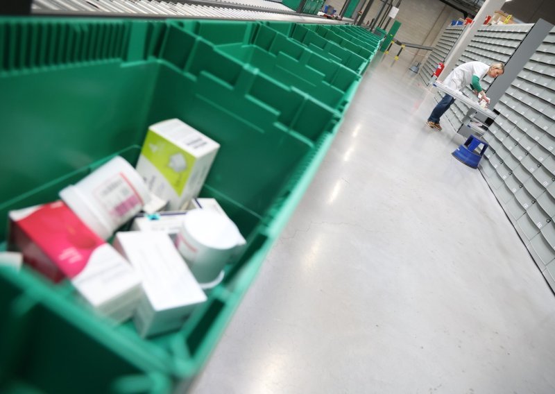 Rast cijena lijekova i nestašice: Farmaceutskoj industriji prijeti globalni potres