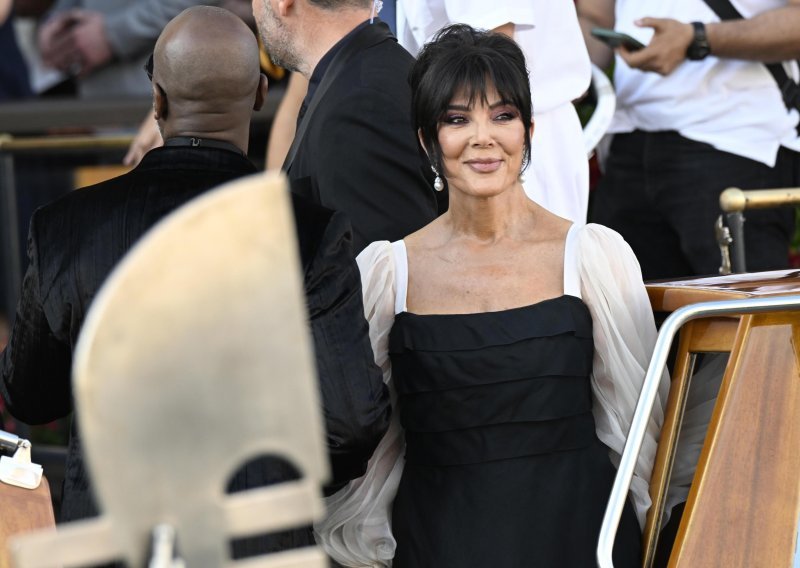 Kris Jenner progovorila o zatezanju lica: 'Želim biti najbolja verzija sebe'