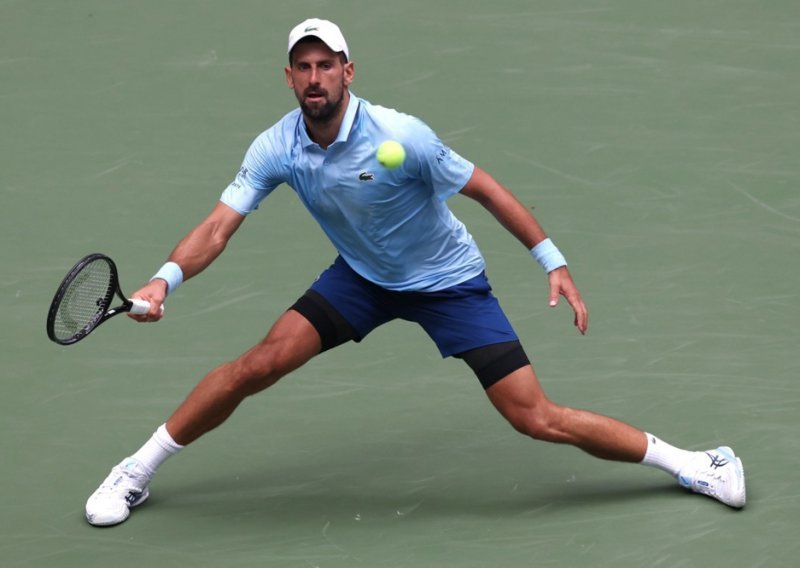 Novak Đoković preokretom je izborio 3. kolo pa razočarano priznao: Frustriran sam...