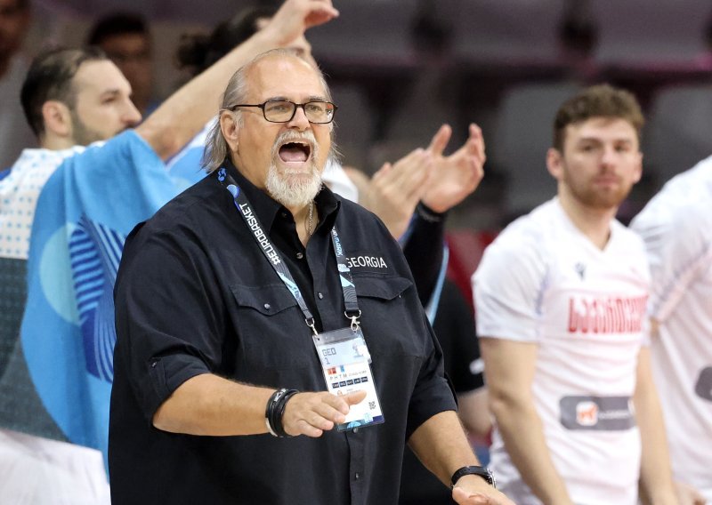 Srpski trener napravio show na Eurobasketu. 'Da ne koristim sad ružne riječi...'