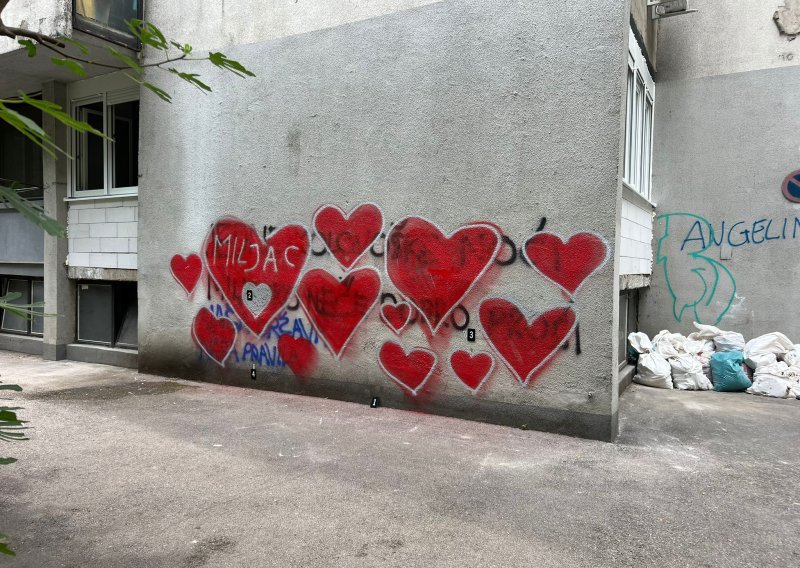Jezivu poruku Miljenku Jergoviću zamijenila su srca, a onda su i ona prebojena