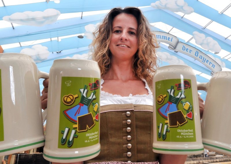 Jubilarni Oktoberfest ulazi u povijest: U isto vrijeme na istom mjestu 300.000 ljudi