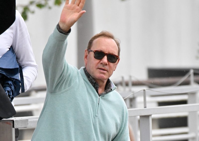 Kevin Spacey stigao u Veneciju ali nitko ne želi imati ništa s njim