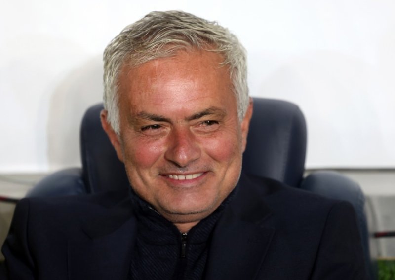 Mourinho nakon otkaza u Feneru nema razloga za tugu; treba samo pogledati bankovni račun